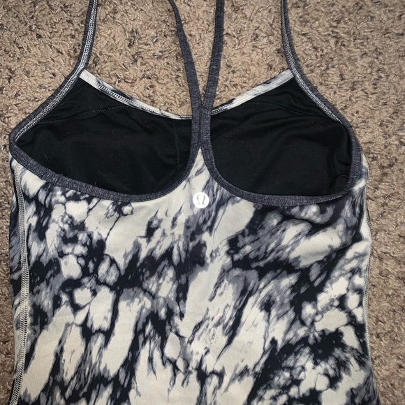 Lululemon Marble Pacesetter skirt AND tank - Picture 9 of 9